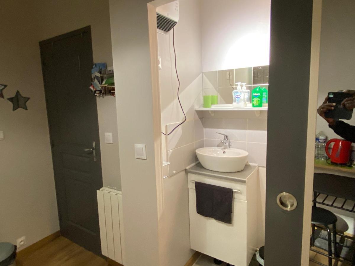 Sympathique Logement En Rez-De-Chausse, De 21M 2 Beauvais Ngoại thất bức ảnh