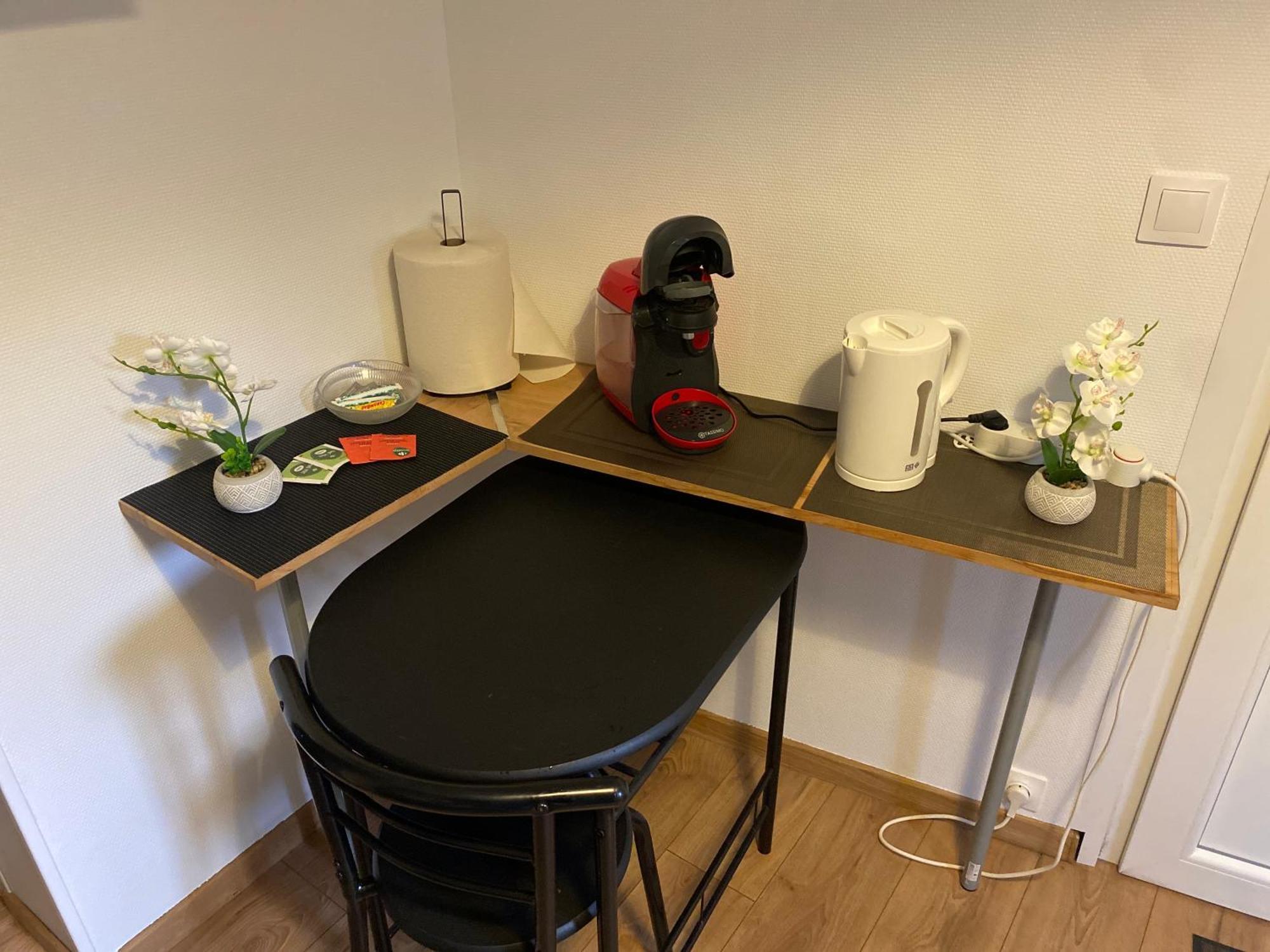 Sympathique Logement En Rez-De-Chausse, De 21M 2 Beauvais Ngoại thất bức ảnh